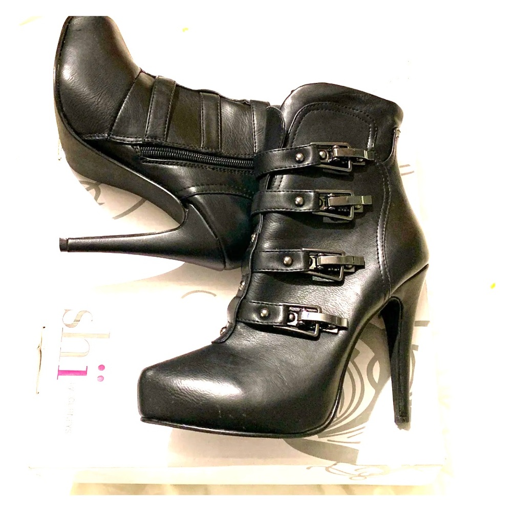Black buckle boots heels Shi by Journeys 6